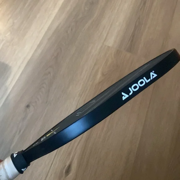 Joola Pickleball Paddle - Picture 5 of 9